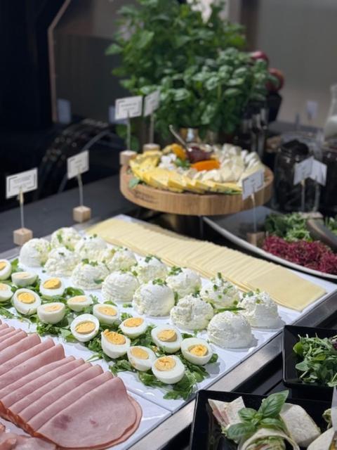 B&B Hotel Leszno Leszno  Bagian luar foto